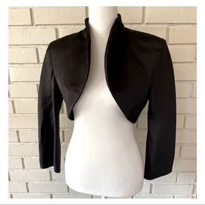 David’s Bridal 🖤 Black Satin Bolero 🖤 Size 8